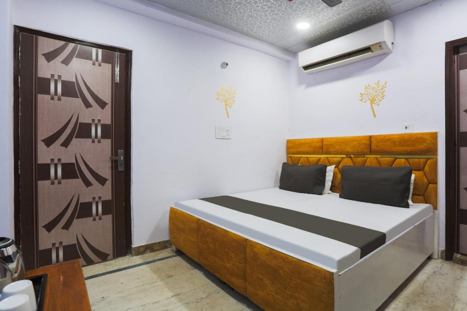 Flips With Mykonos Guest House New Delhi Exterior photo